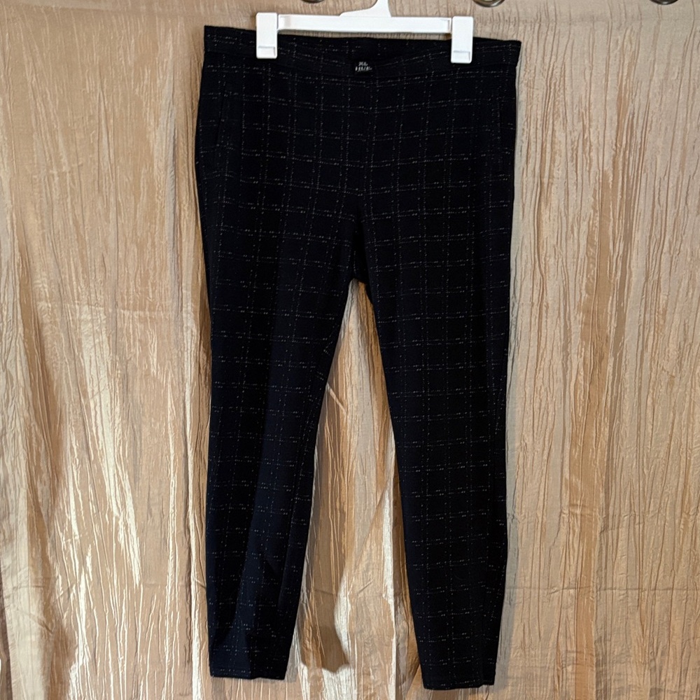 HUE Black Checkered Leggings